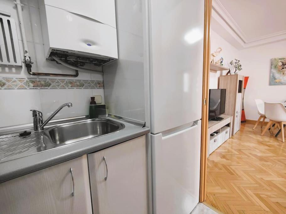 Apartamentos Turisticos Seviro 마드리드 외부 사진